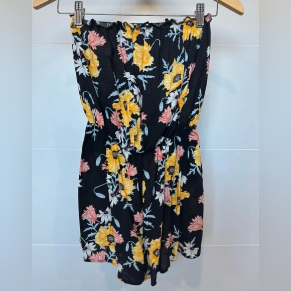 H&M Divided Floral Strapless Romper | Size 4 - Picture 1 of 5